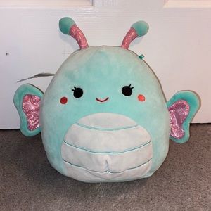 Reina Squishmallow
